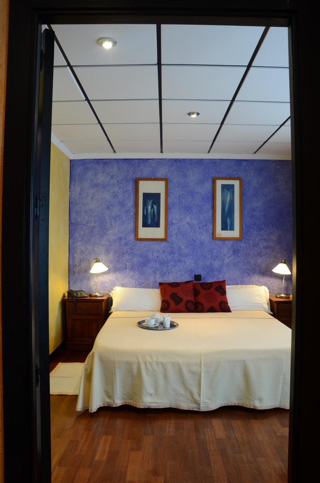 Hotel Tikar Garrucha Luaran gambar